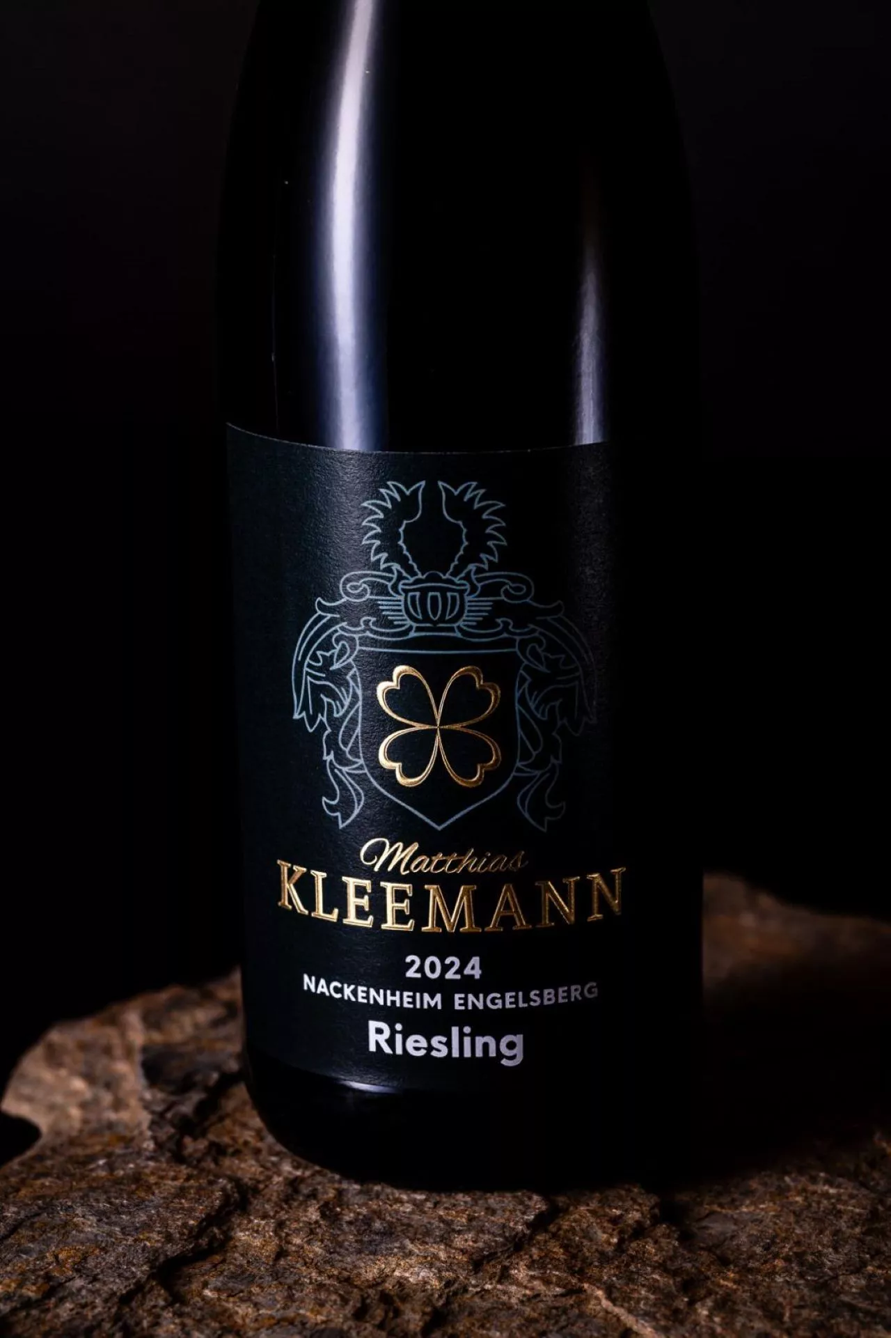 Weingut Uwe und Matthias Kleemann GbR - Linie Matthias Kleemann - 2024 Riesling trocken - Lage Nackenheimer Engelsberg 
vom Rotliegenden